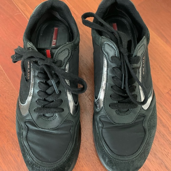 Men’s Prada sneakers - Picture 2 of 4